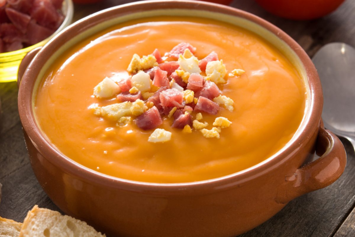 Le salmorejo : un plat estival indispensable en andalousie !